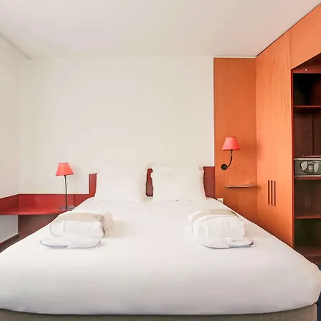 מלון Novotel Centre