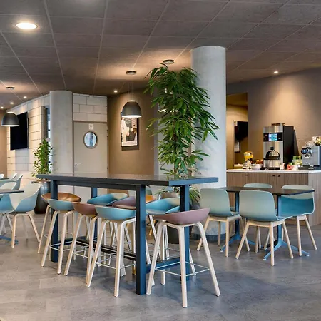 Novotel Centre 4*
