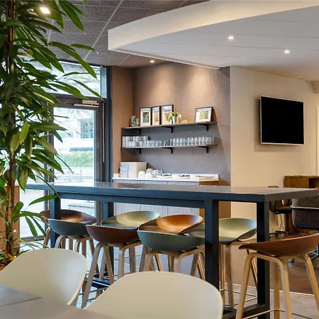 호텔 Novotel Centre