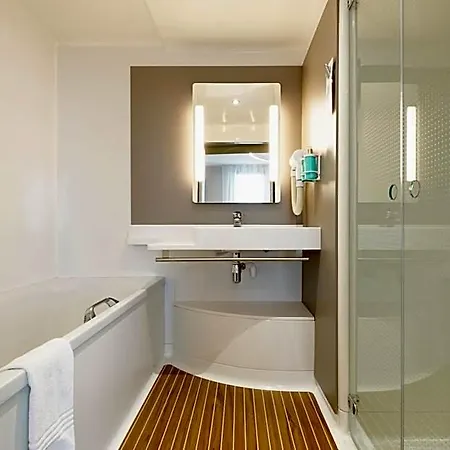 Novotel Centre 4* נאנסי