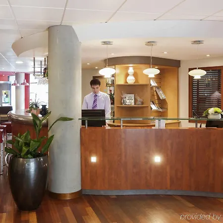 Отель Novotel Centre