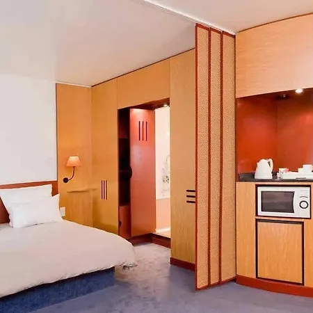 Novotel Centre Отель 4*