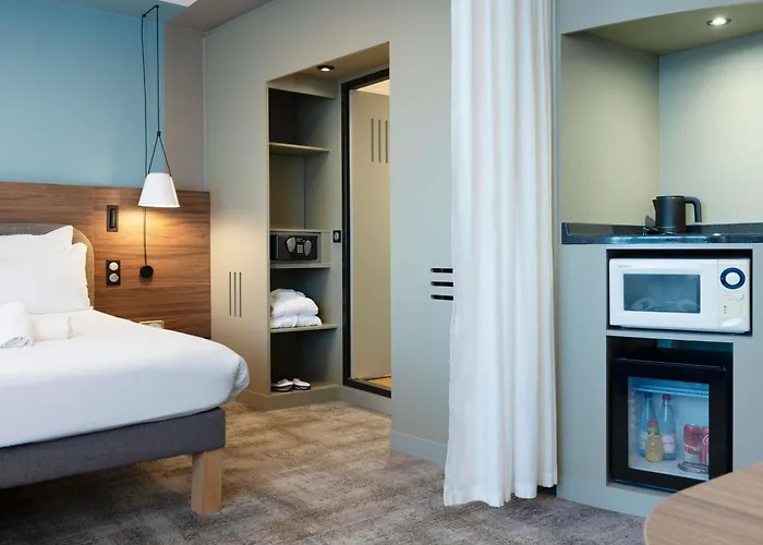 מלון Novotel Centre