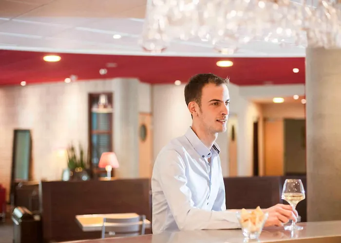 מלון Novotel Centre