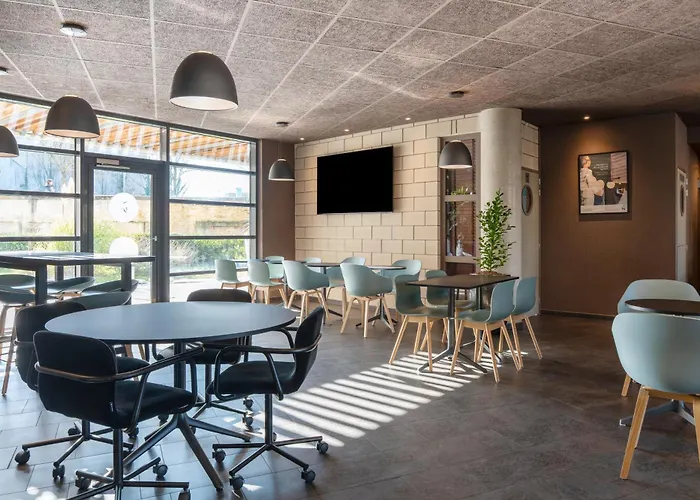 Hotel Novotel Centre 4*